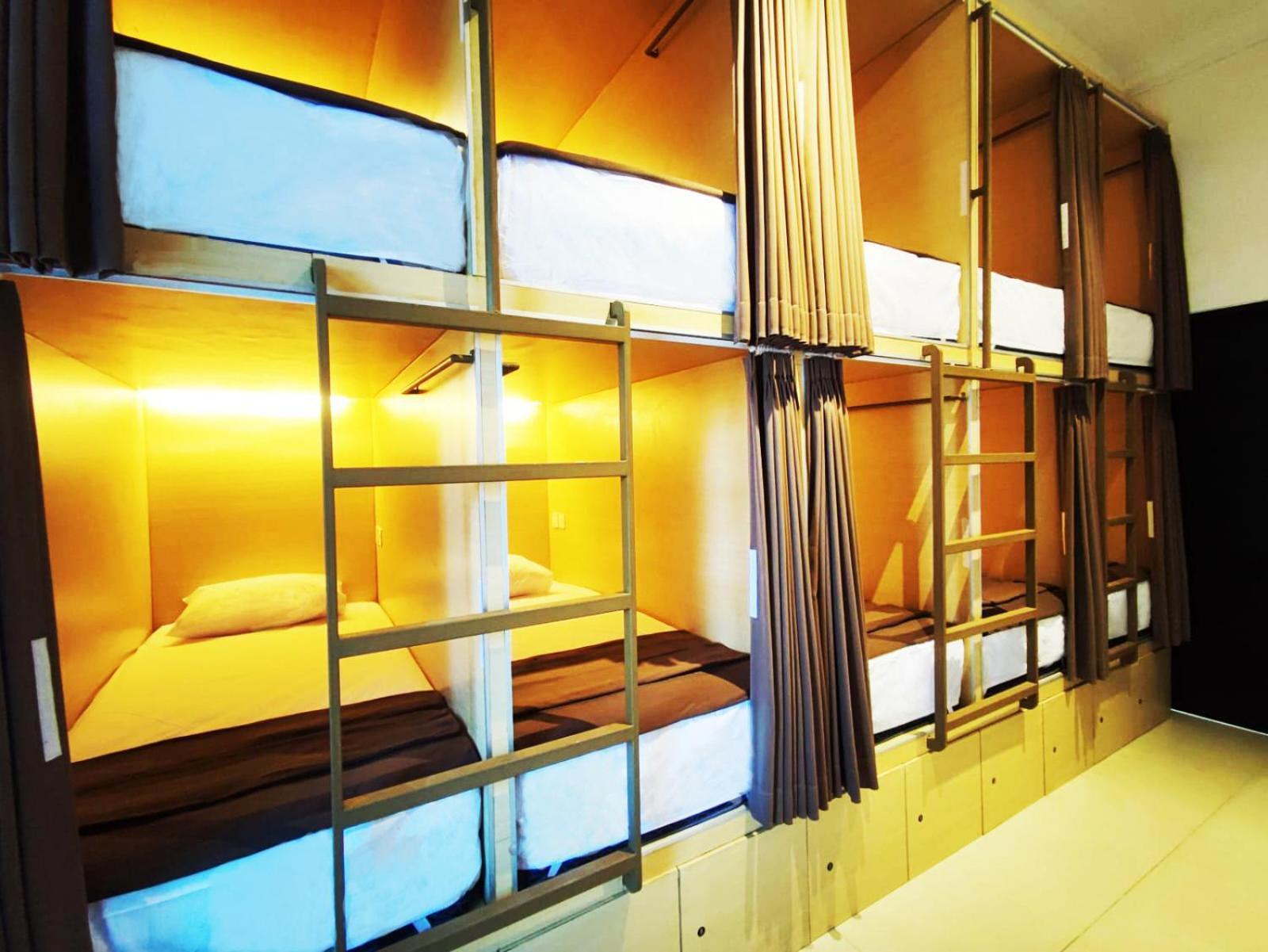 Fora Capsule Hostel Tuban Kuta Lombok Eksteriør billede